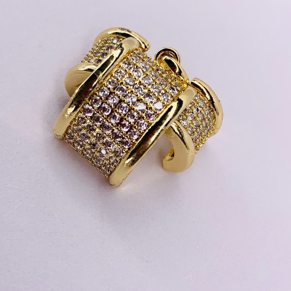 Gold Plated Earrings and Pendants Jewelry Set - Picture 6 of 6